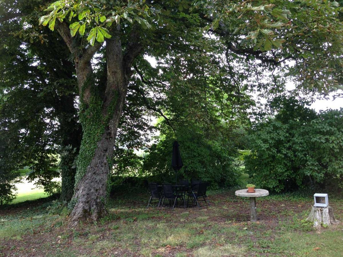 Вилла La Conciergerie Du Manoir Saint-Leger-sur-Dheune Экстерьер фото